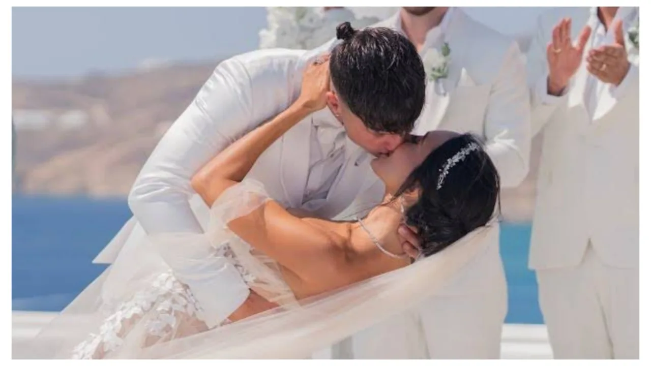 Scarlet Vas Wedding Pictures Viral