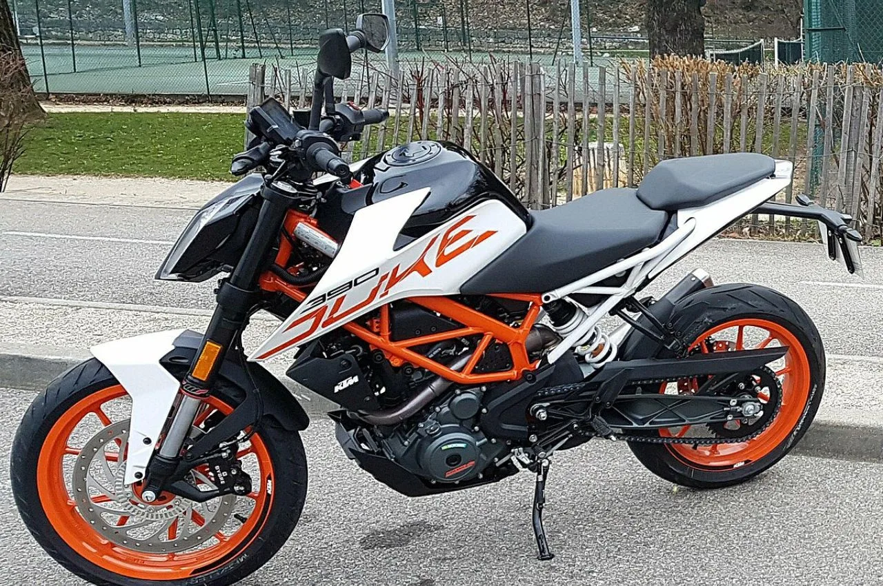 KTM 390 jpg