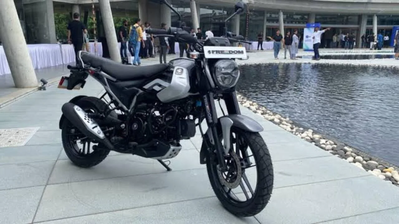 Bajaj Freedom 125 2 1 jpeg