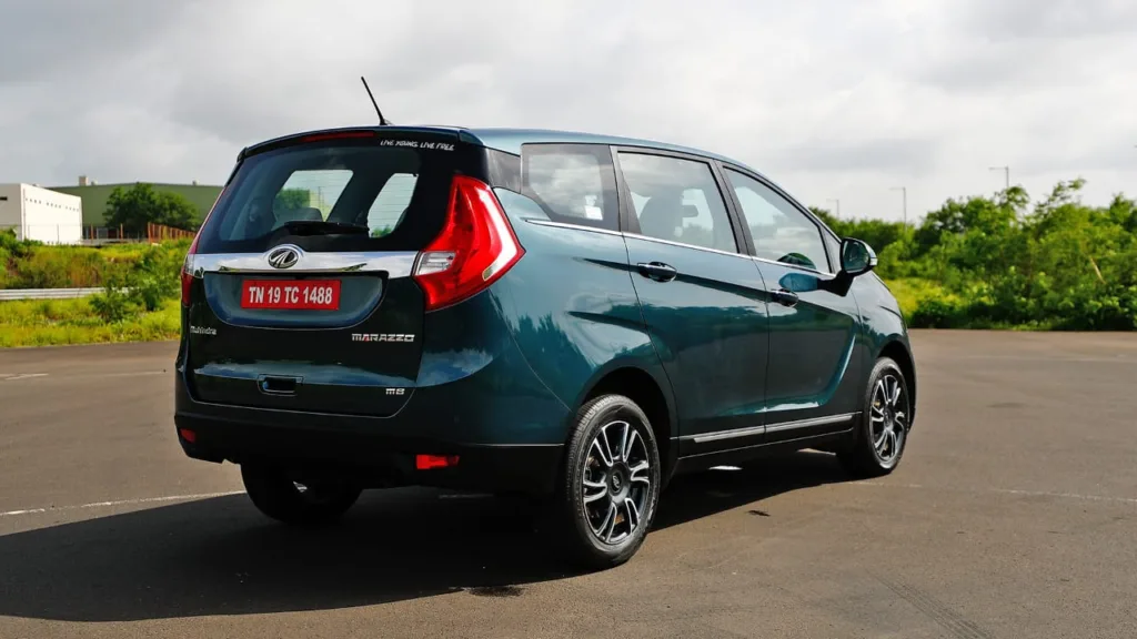 Mahindra Marazzo 1