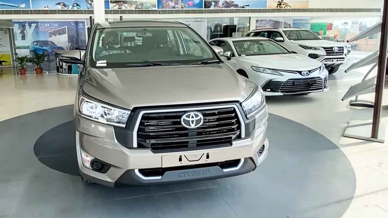 Toyota Innova Crysta