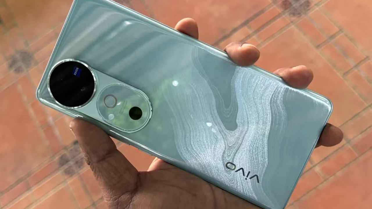 Vivo V40