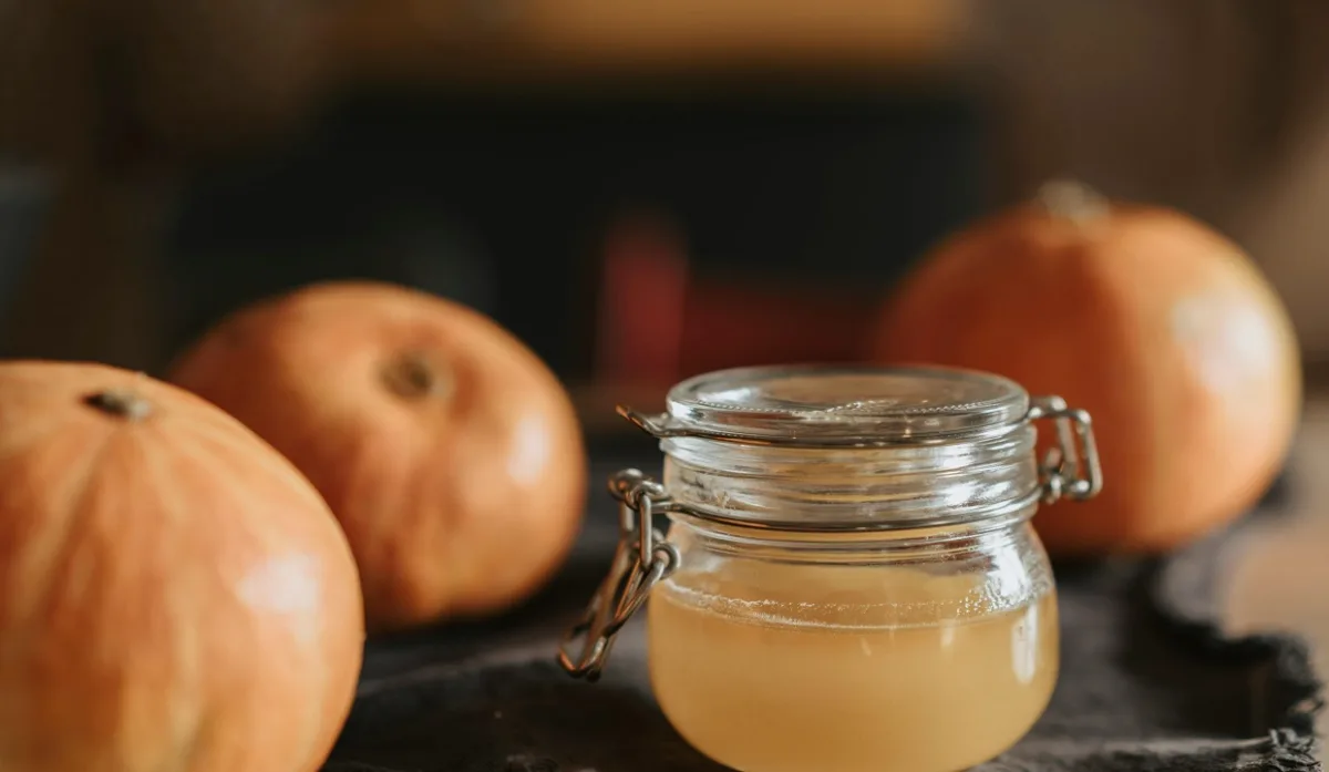 Apple cider vinegar hair rinse Adds shine and balances pH.