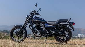 Bajaj Avenger 150 Street