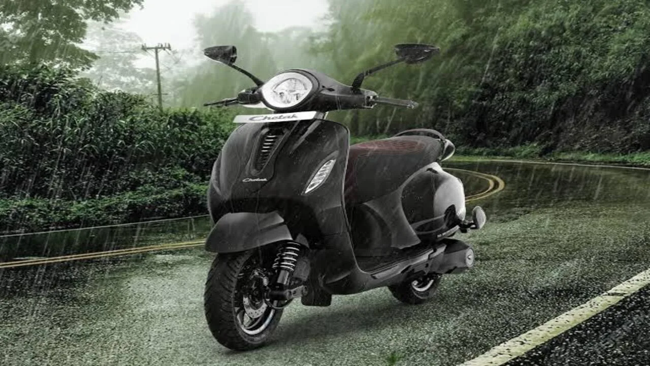 Bajaj Chetak 3201 1 jpeg