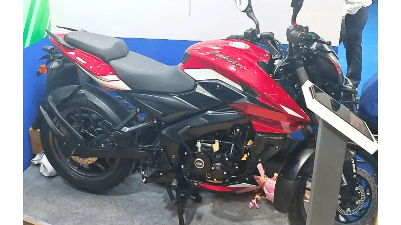 Bajaj Pulsar NS160 flex fuel 1 jpg