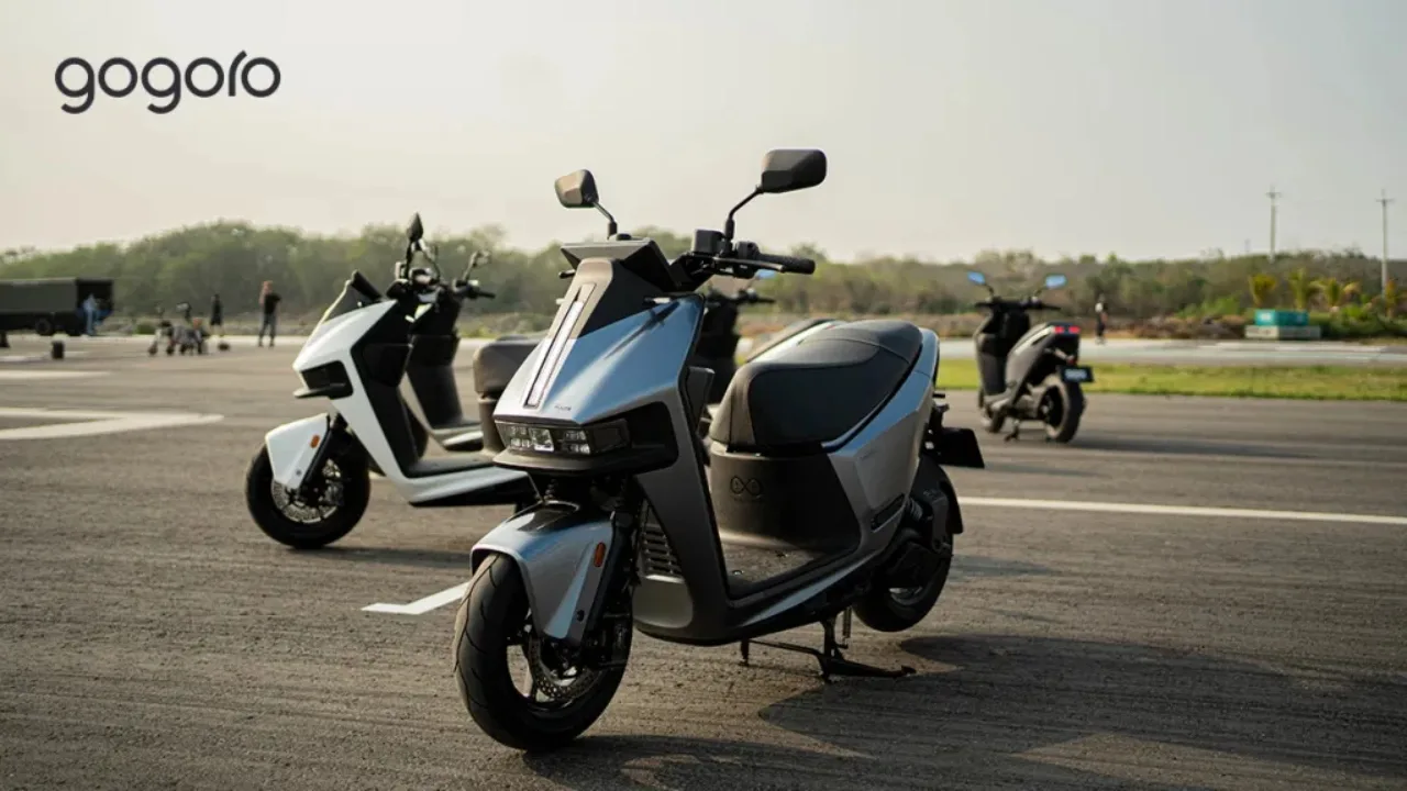 Gogoro Plus E Scooter 2 jpg