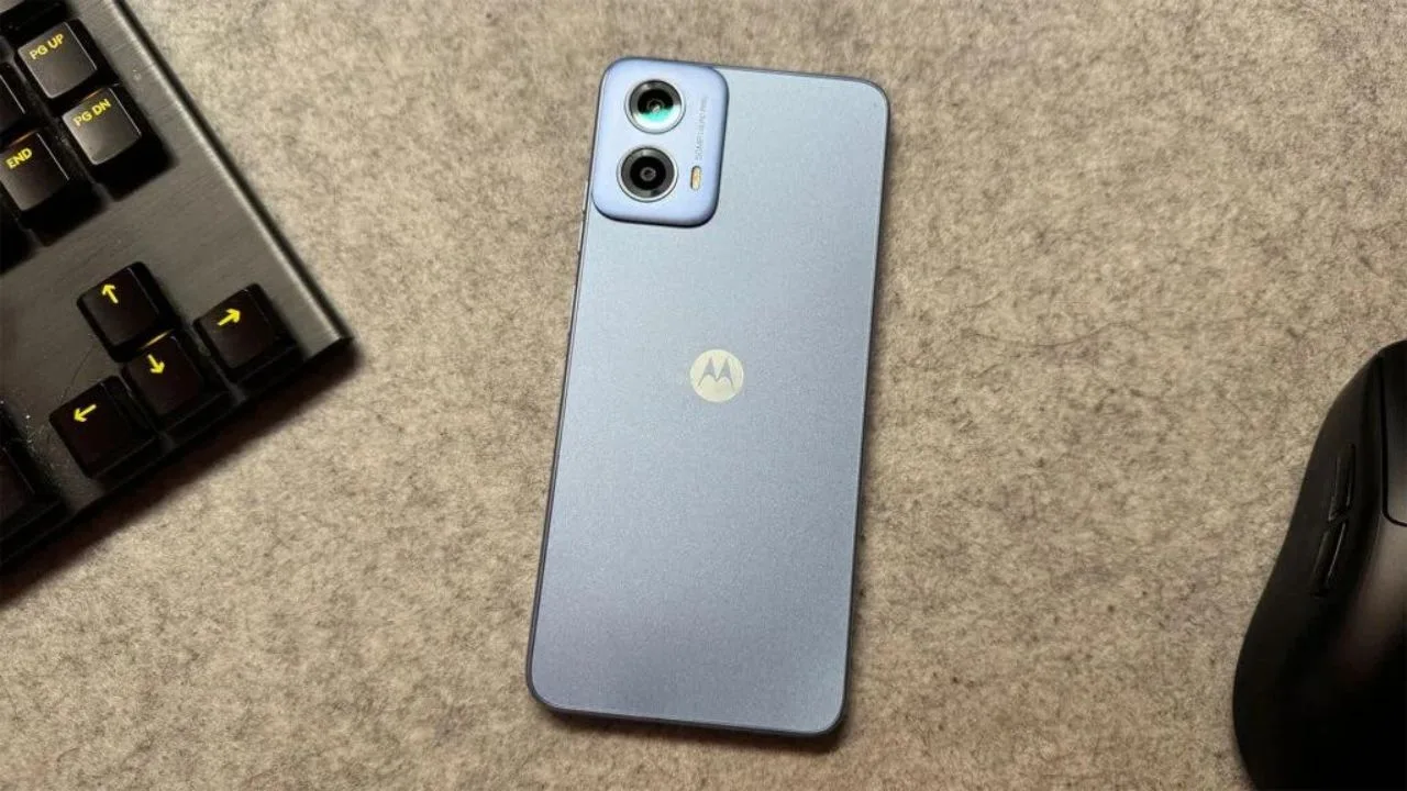 Motorola G64 1 jpg