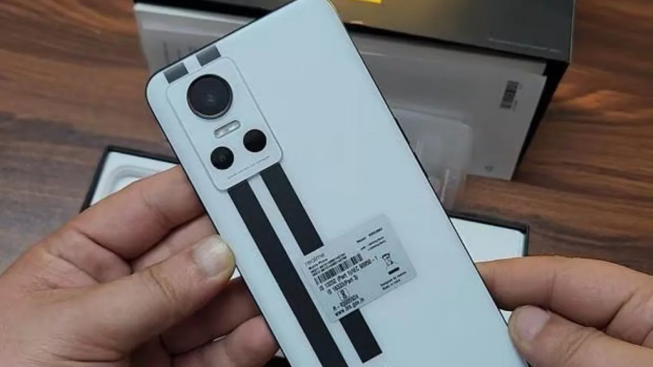 Realme GT Neo 3 3 jpg