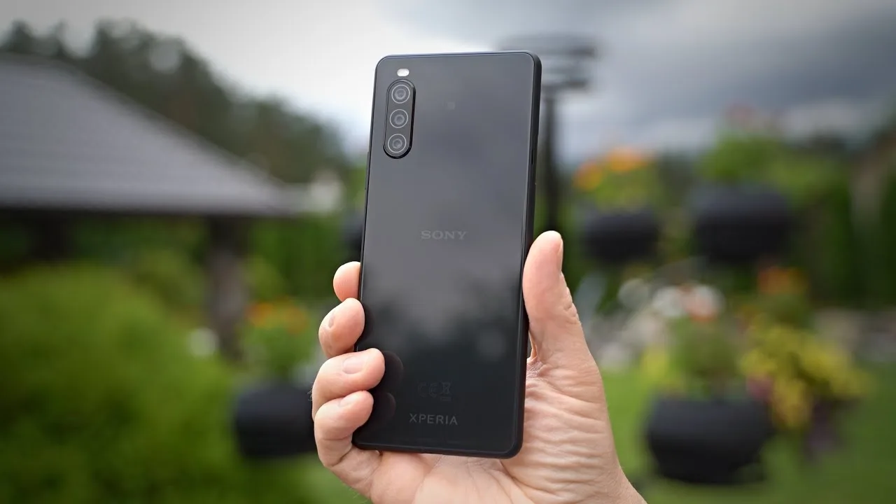 Sony Xperia 10 II jpg