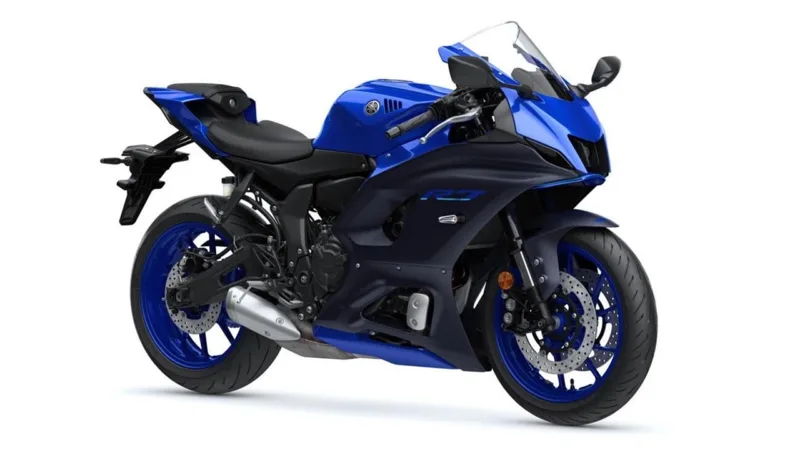 Yamaha R15M 1