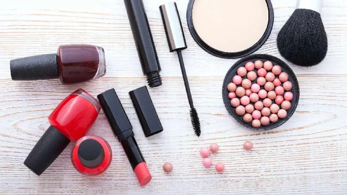 Health Effects of Chemicals Found in Traditional Cosmetic Products