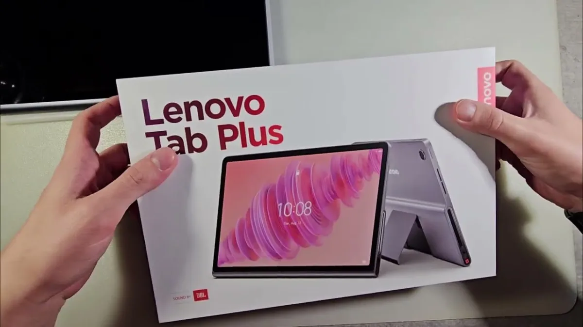 Lenovo Tab Plus 1