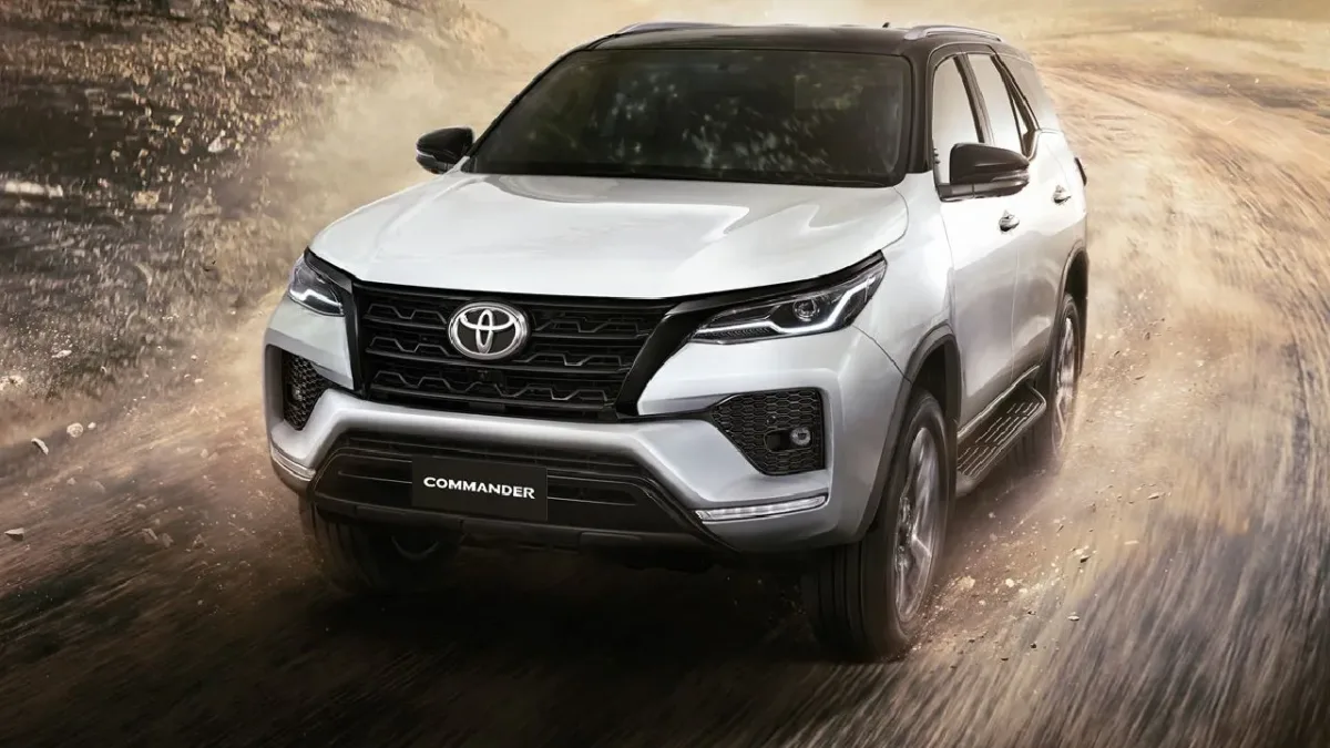 Toyota Fortuner 1