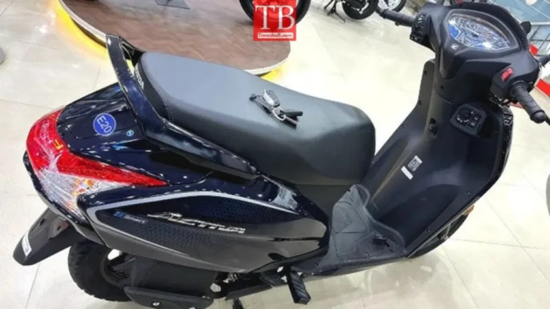 Honda Activa scooter 1