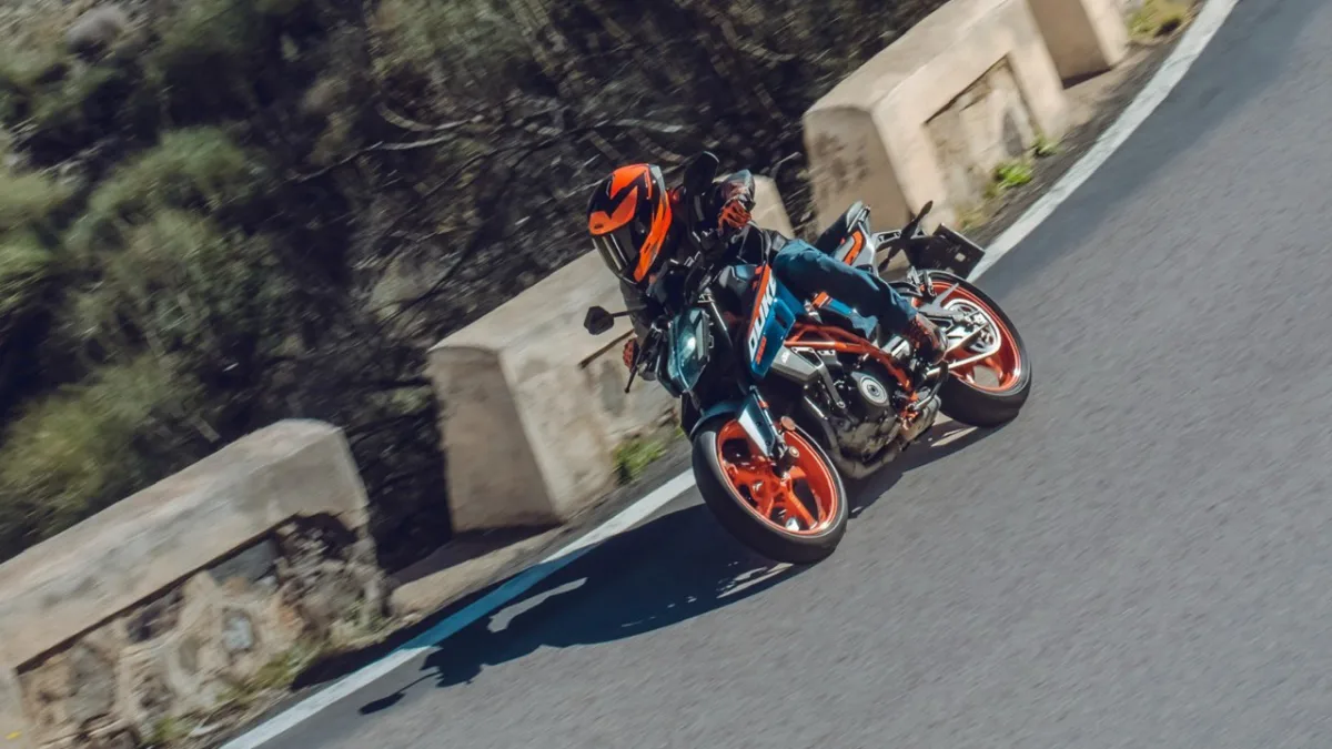 KTM 390