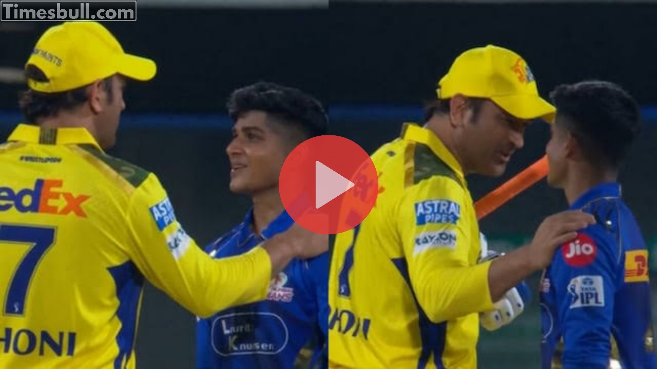 Watch: MS Dhoni put